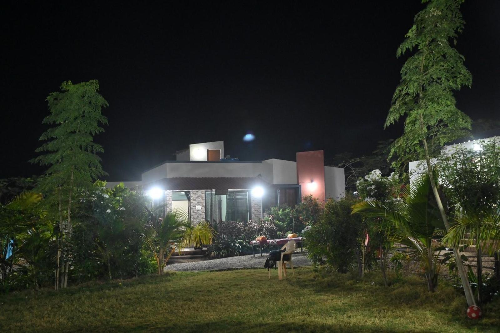 Apna Farmhouse - Private Villa With Pool & Play Area - Near Fort -15 Min To Ellora Caves Daulatabad Exterior foto